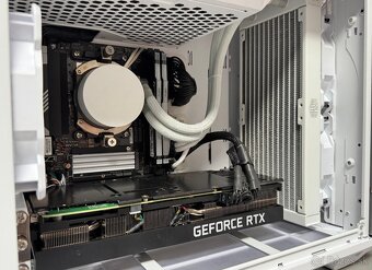 Ryzen 7 7700X\32GB\RTX 3080Ti\SSD\850W Zdroj - 7
