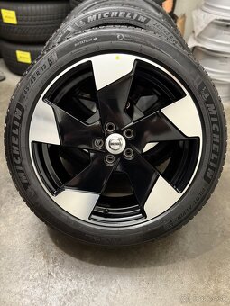 Zimná sada Volvo 5x108 R19 , 245/45/19 Volvo EX30 - 7