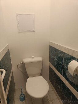 Izba + obývačka na prenájom v Dúbravke pre 2 osoby. - 7