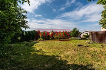 Ponúkame na predaj pozemok na výstavbu rodinného domu - Nižn - 7