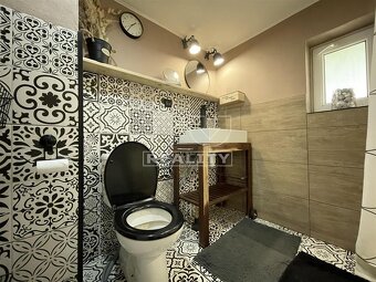 Na predaj kompletne rekonštruovaný rodinný dom s 780m2... - 7