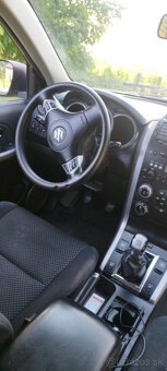 Grand Vitara 2l benzín 2006 4x4 - 7