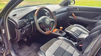 Volkswagen Passat - 7