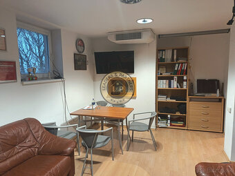 Predaj zaujímavého obchodného areálu v dosahu centra - 7