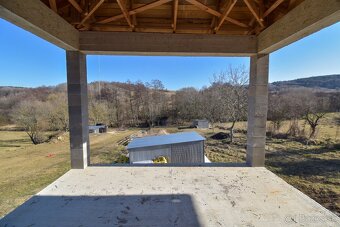 BEDES | Rod.dom v štádiu hrubej stavby, 128m2, pozemok 549m2 - 7