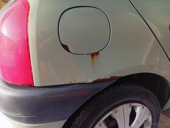 Predám Renault clio 1.2 43kw rok 2000 - 7