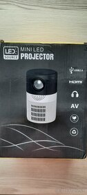 Mini led projektor - 7