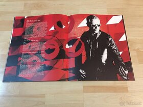 U2 - Vertigo / Europe / 2005 / Tourbook / Programe   - 7