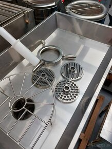 Mlynček na mäso Technologis 42 mäsiarsky vlk - 7