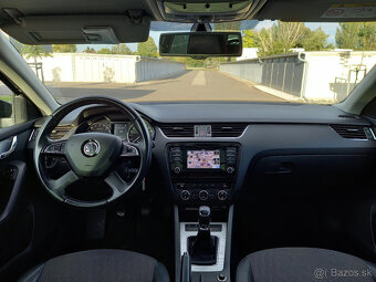 Škoda Octavia Combi 2.0 TDI - 7