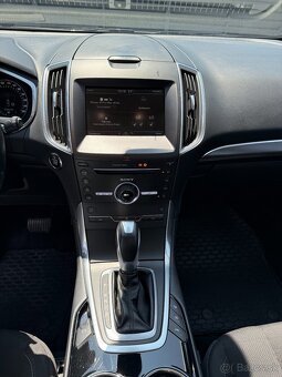 Predám Ford S-Max 2.0 TDCi Titanium, 7 miestne - 7