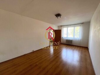 PREDANÉ -  veľký 3 izbový byt, Pavlovova ul., pôvodný stav - 7