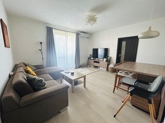 PEKNÝ 2 IZBOVÝ BYT NA PRENÁJOM-GALANTA - 7