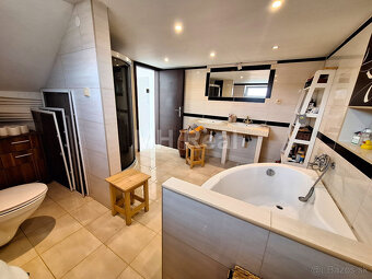 ROZHANOVCE - Zrekonštruovaný RD iba 10 km od Košíc - 7