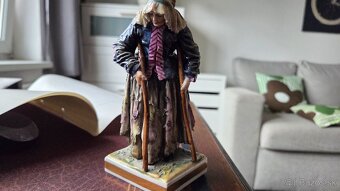 Porcelánová soška - 7