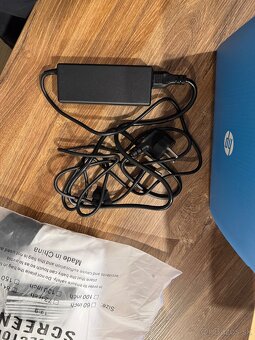 Nový HP Projector CC200 s diaľkovým ovládačom plus plátno - 7