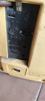 Televizor Tesla Pluto - 7