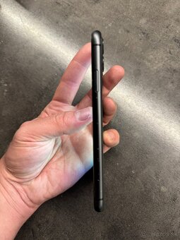 Predam Iphone 11 64gb nova bateria 100% - 7