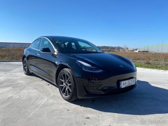 Tesla model 3 - 7