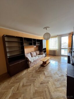 Predám 2-izbový byt s balkónom v centre Piešťan - 7