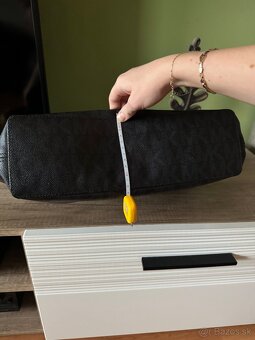 Michael Kors originál veľká  čierna kabelka - 7
