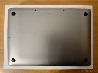 MacBook Air 13 2020 | Core i3 • 8GB • SSD - 7