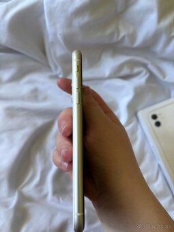 iPhone 11 - 7