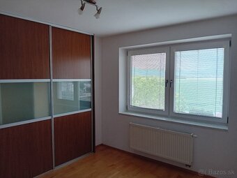 3 izbovy byt s balkonom a zahradkou - 7