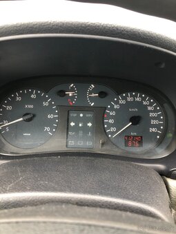 Renault Clio Thalia - 7