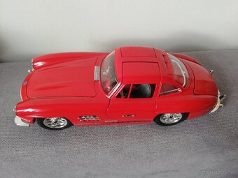 1:18 Mercedes Benz 300SL - 7