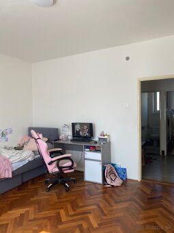 Ponúkam 2 izb. tehlový byt na zámostí v Trenčíne. - 7