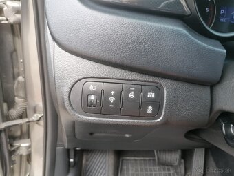 Kia carens - 7