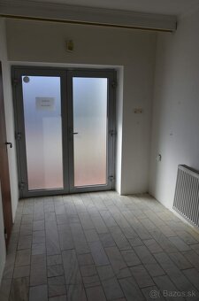 Na predaj lukratívny dvojgeneračný dom. - 7