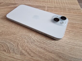 Apple iPhone 15 128GB MODRY - 7