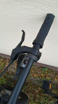 27,5" horsky bicykel SPECIALIZED ram M - 7