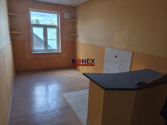 NA PREDAJ – MULTIFUNKČNÁ BUDOVA v centre Sobraniec - 7