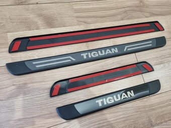 OCHRANNE DEKORACNE PRAHOVE LISTY - 7