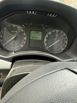 Predám Škoda Octavia 2 1.9tdi 77KW - 7