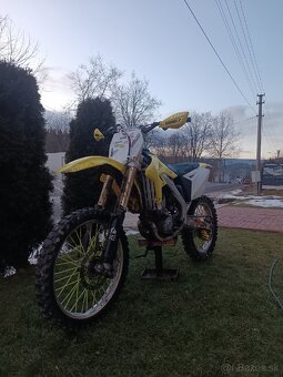 Predám Suzuki Rmz 250 - 7