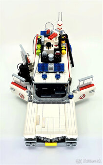 10274 LEGO Ghostbusters ECTO-1 - 7