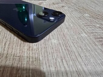 Iphone 13 mini 128gb v Top stave nema skoro ziadne znamky po - 7