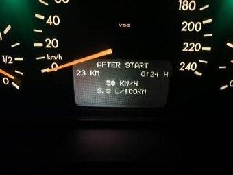 Mercedes E w210, 220 CDI - 7