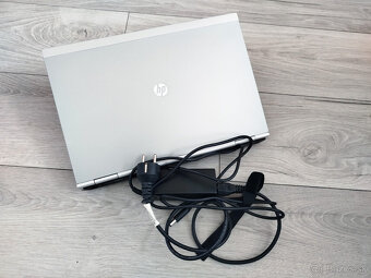 notebook HP 8460p - Core i5, 8GB, Radeon HD6470, SSD, Win 10 - 7