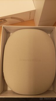 Bowers & Wilkins PX8 - 7