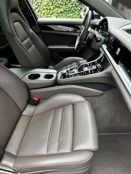 Porsche Panamera 4 E-hybrid II - 7