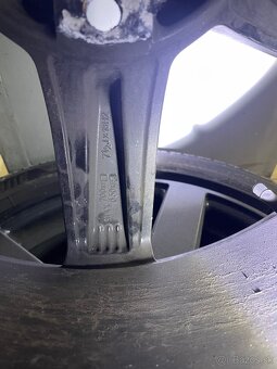 Predám disky 5x120r18 s gumámi 245/45/r18 100V BRIGSTONE - 7