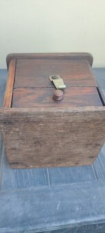 Starý veľký drevený mlynček - 7