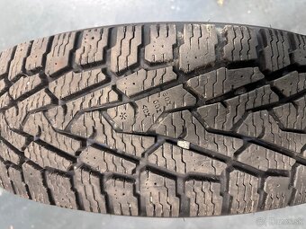 zimné pneu NOKIAN NAKKAPELIITTA LT2 245/75 R16 - 7