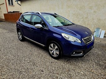 Peugeot 2008 1.2 Full výbava Allure ambilight - 7