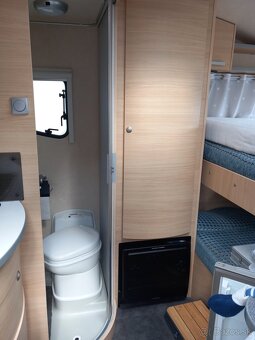 Predam karavan Adria action 341 ph - 7